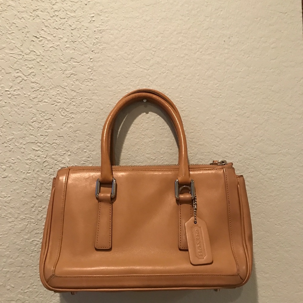 Vintage COACH hand bag